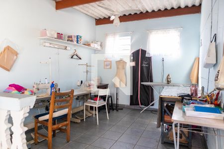 Casa à venda com 186m², 3 quartos e 2 vagas Casa à venda com 186m², 3 quartos e 2 vagasÁrea de serviço