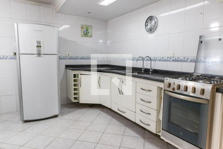 Casa à venda com 186m², 3 quartos e 2 vagas Casa à venda com 186m², 3 quartos e 2 vagasCozinha