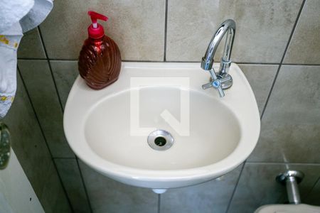 Casa à venda com 150m², 4 quartos e 2 vagas Casa à venda com 150m², 4 quartos e 2 vagasLavabo de serviço