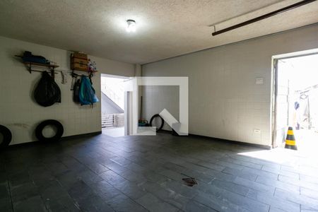 Casa à venda com 150m², 4 quartos e 2 vagas Casa à venda com 150m², 4 quartos e 2 vagasGaragem