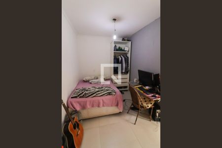 Casa à venda com 230m², 5 quartos e 5 vagas Casa à venda com 230m², 5 quartos e 5 vagasQuarto 5