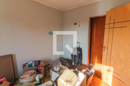 Casa à venda com 230m², 5 quartos e 5 vagas Casa à venda com 230m², 5 quartos e 5 vagasQuarto 4
