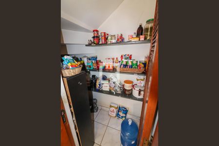 Casa à venda com 230m², 5 quartos e 5 vagas Casa à venda com 230m², 5 quartos e 5 vagasCozinha