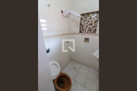 Casa à venda com 230m², 5 quartos e 5 vagas Casa à venda com 230m², 5 quartos e 5 vagasQuarto 5