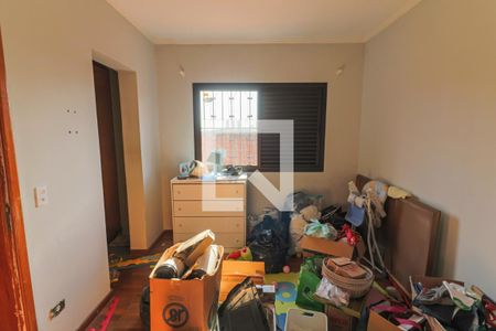 Casa à venda com 230m², 5 quartos e 5 vagas Casa à venda com 230m², 5 quartos e 5 vagasQuarto 4