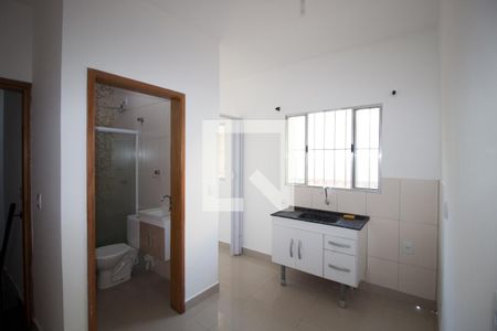 Sala/Cozinha de apartamento para alugar com 2 quartos, 40m² em Jardim Eliane, São Paulo
