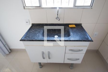 Sala/Cozinha de apartamento para alugar com 2 quartos, 40m² em Jardim Eliane, São Paulo