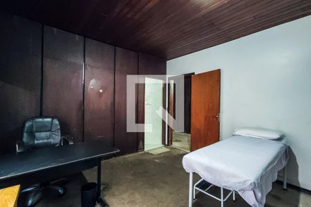 Casa à venda com 545m², 6 quartos e 6 vagasSuíte 4