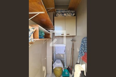 Apartamento para alugar com 100m², 2 quartos e sem vagaQuarto de Serviço