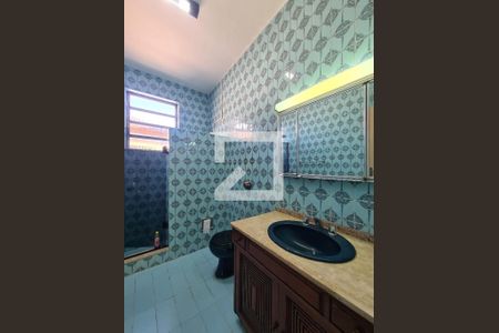 Apartamento para alugar com 100m², 2 quartos e sem vagaBanheiro