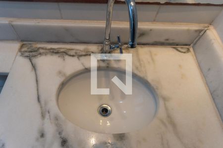 Apartamento à venda com 58m², 3 quartos e 1 vagaBanheiro - Torneira