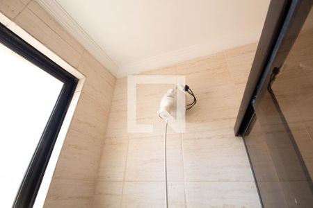 Casa para alugar com 180m², 3 quartos e 1 vaga Casa para alugar com 180m², 3 quartos e 1 vagaBanheiro Corredor