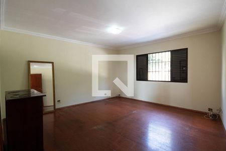 Casa para alugar com 180m², 3 quartos e 1 vaga Casa para alugar com 180m², 3 quartos e 1 vagaSuíte