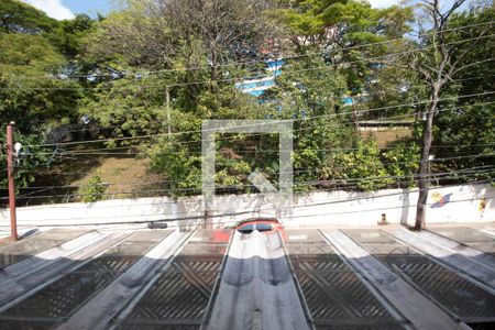 Casa para alugar com 180m², 3 quartos e 1 vaga Casa para alugar com 180m², 3 quartos e 1 vagaVista do Quarto 2