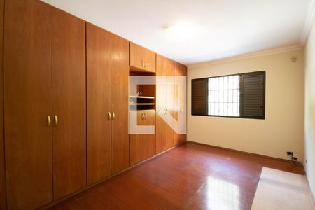 Casa para alugar com 180m², 3 quartos e 1 vaga Casa para alugar com 180m², 3 quartos e 1 vagaQuarto 2