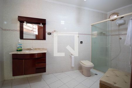 Casa para alugar com 180m², 3 quartos e 1 vaga Casa para alugar com 180m², 3 quartos e 1 vagaBanheiro da Suíte