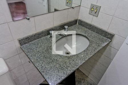 Apartamento para alugar com 65m², 2 quartos e 2 vagasBanheiro da Suíte