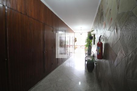 Apartamento à venda com 72m², 3 quartos e sem vagaÁrea comum