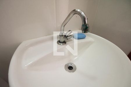 Casa à venda com 212m², 3 quartos e 3 vagasBanheiro Suíte 2