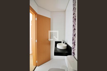 Apartamento à venda com 65m², 2 quartos e 1 vagaBanheiro do Quarto 1 - Suíte