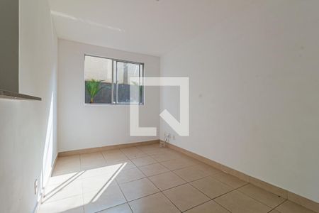 Sala de apartamento para alugar com 2 quartos, 47m² em Parque São Vicente, Santo André