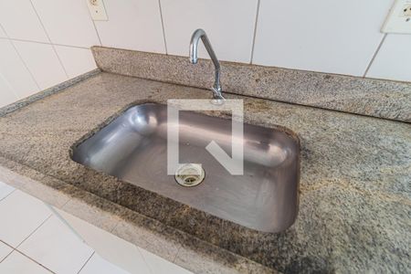 Apartamento à venda com 47m², 2 quartos e 1 vagaCozinha - Pia