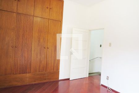 Quarto 1 - Armários de casa para alugar com 3 quartos, 270m² em Vila Gomes Cardim, São Paulo
