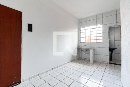 Sala/Cozinha de casa para alugar com 1 quarto, 35m² em Vila Mira, São Paulo
