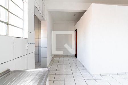 Sala/Cozinha de casa para alugar com 1 quarto, 35m² em Vila Mira, São Paulo
