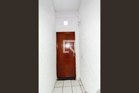 Casa para alugar com 35m², 1 quarto e sem vaga Casa para alugar com 35m², 1 quarto e sem vagaEntrada