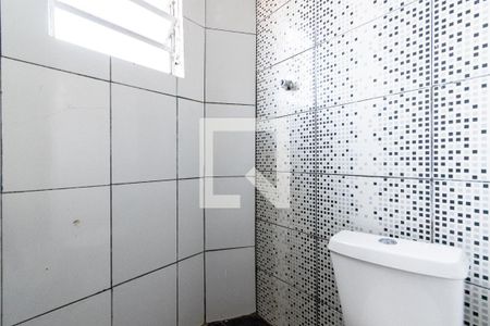 Banheiro de casa para alugar com 1 quarto, 35m² em Vila Mira, São Paulo