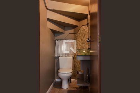 Casa à venda com 300m², 3 quartos e 2 vagasLavabo
