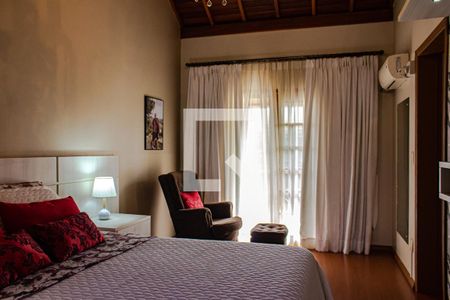 Casa à venda com 300m², 3 quartos e 2 vagasQuarto 1 - Suíte