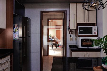 Casa à venda com 300m², 3 quartos e 2 vagasCozinha - Armários