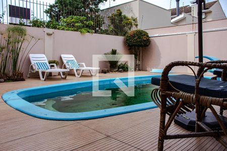 Casa à venda com 300m², 3 quartos e 2 vagasPiscina