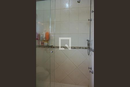 Casa à venda com 300m², 3 quartos e 2 vagasBanheiro da Suíte 1