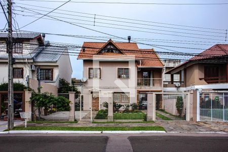 Casa à venda com 300m², 3 quartos e 2 vagasFachada