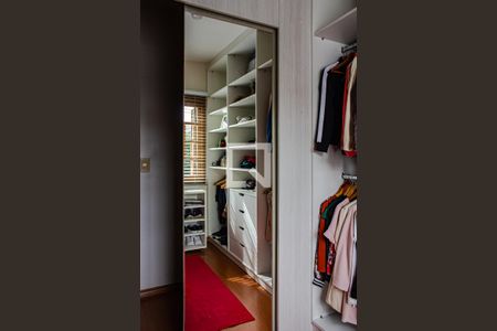 Casa à venda com 300m², 3 quartos e 2 vagasCloset do quarto 1