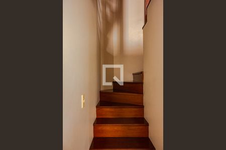 Escada de casa à venda com 3 quartos, 300m² em Estância Velha, Canoas