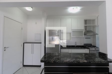 Apartamento para alugar com 94m², 2 quartos e 2 vagas Apartamento para alugar com 94m², 2 quartos e 2 vagasCozinha