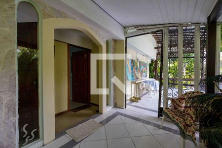 Casa de condomínio à venda com 80m², 1 quarto e sem vaga Casa de condomínio à venda com 80m², 1 quarto e sem vagaEntrada