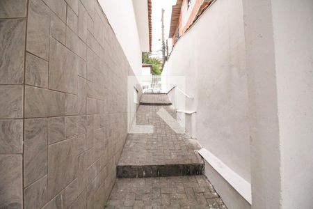 Casa à venda com 100m², 2 quartos e 2 vagasCorredor Externo