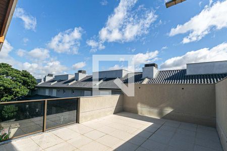 Casa de condomínio à venda com 227m², 3 quartos e 2 vagasTerraço