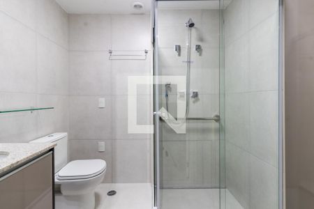 Banheiro de kitnet/studio à venda com 1 quarto, 32m² em Indianópolis, São Paulo