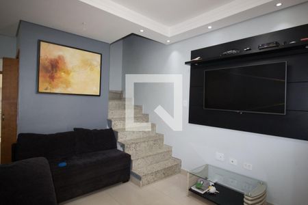 Sala de casa de condomínio para alugar com 2 quartos, 75m² em Vila Pierina, São Paulo
