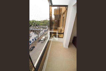 Apartamento para alugar com 230m², 4 quartos e 2 vagasSacada da Sala 1