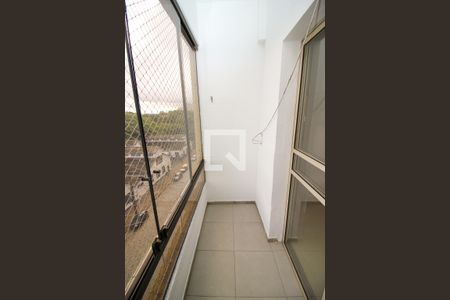 Apartamento para alugar com 230m², 4 quartos e 2 vagasSacada do Quarto 1