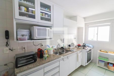 Apartamento à venda com 160m², 4 quartos e 3 vagasCozinha