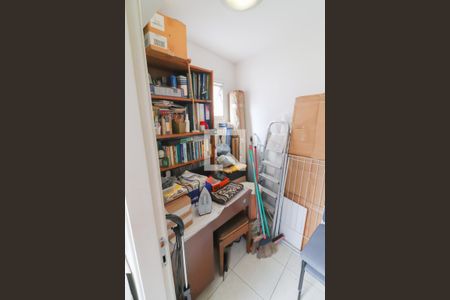 Apartamento à venda com 160m², 4 quartos e 3 vagasLavanderia - Quarto