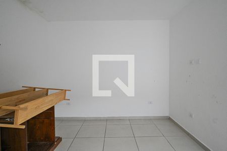 Casa para alugar com 1 quarto, 40m² em Vila Liviero, São Paulo